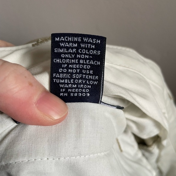 Roundtree & Yorke Men’s  khaki slacks Size 40x32 - Picture 5 of 10